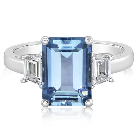 18K White Gold Aquamarine/Diamond Ring